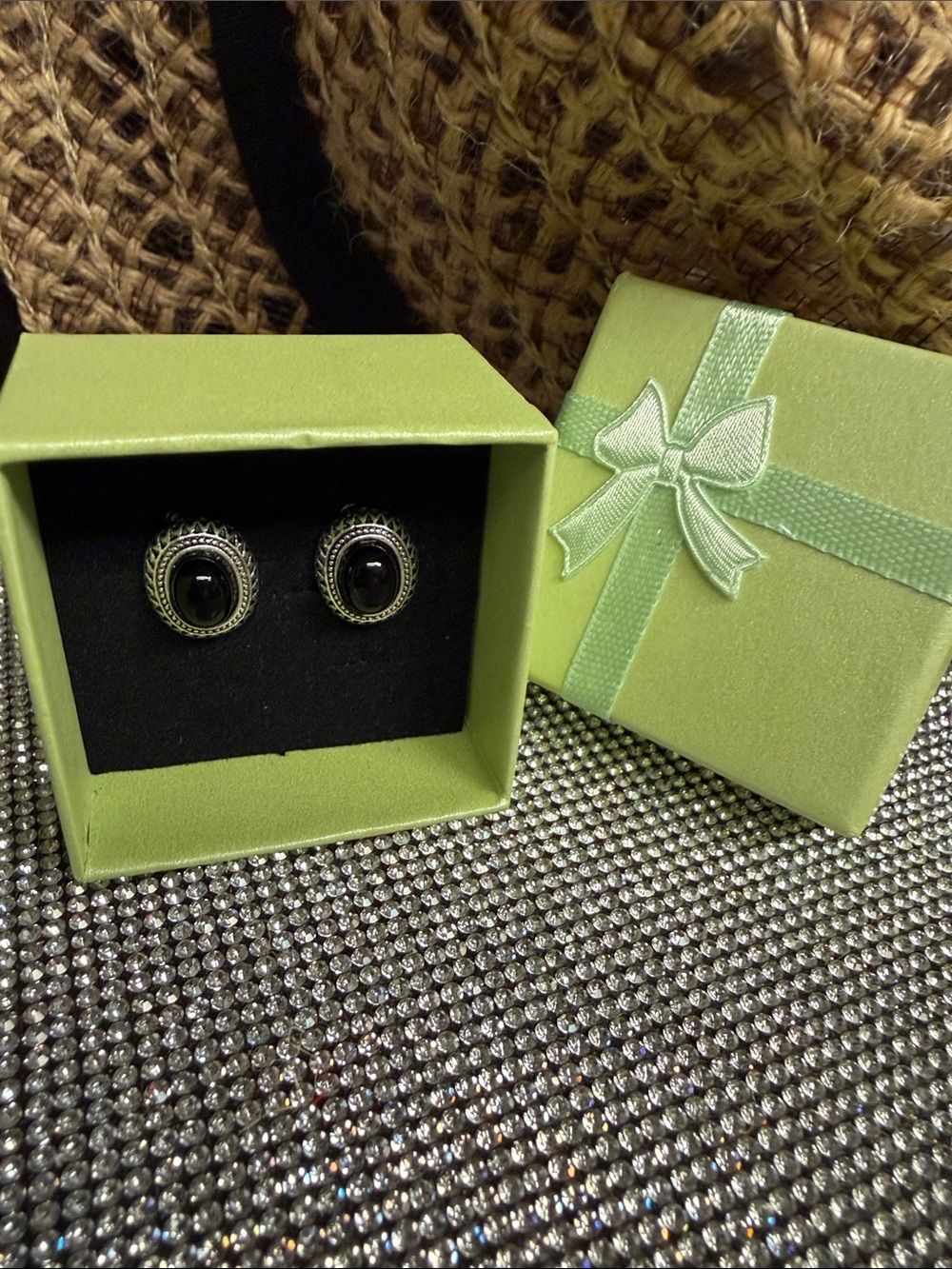 Vintage-Style Black Stone Stud Earrings - Classic Women Jewelry